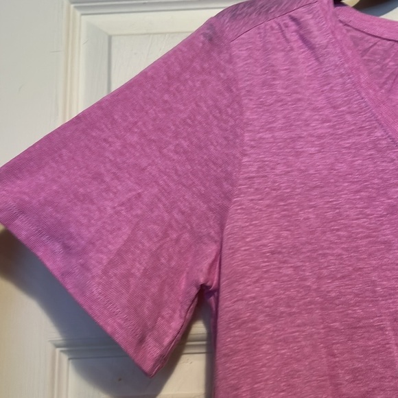Gap Pink Short Sleeve V Neck Shirt Size Small - Picture 4 of 5